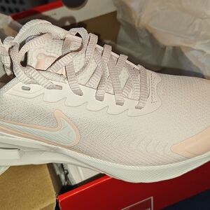 NWT Nike Women's Light Pink Sneakers